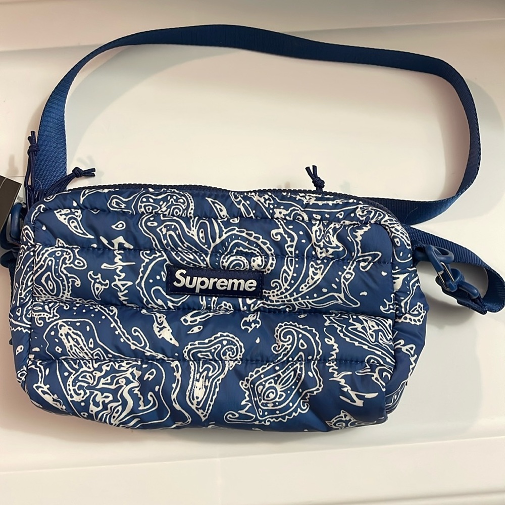 Supreme puffer bag new